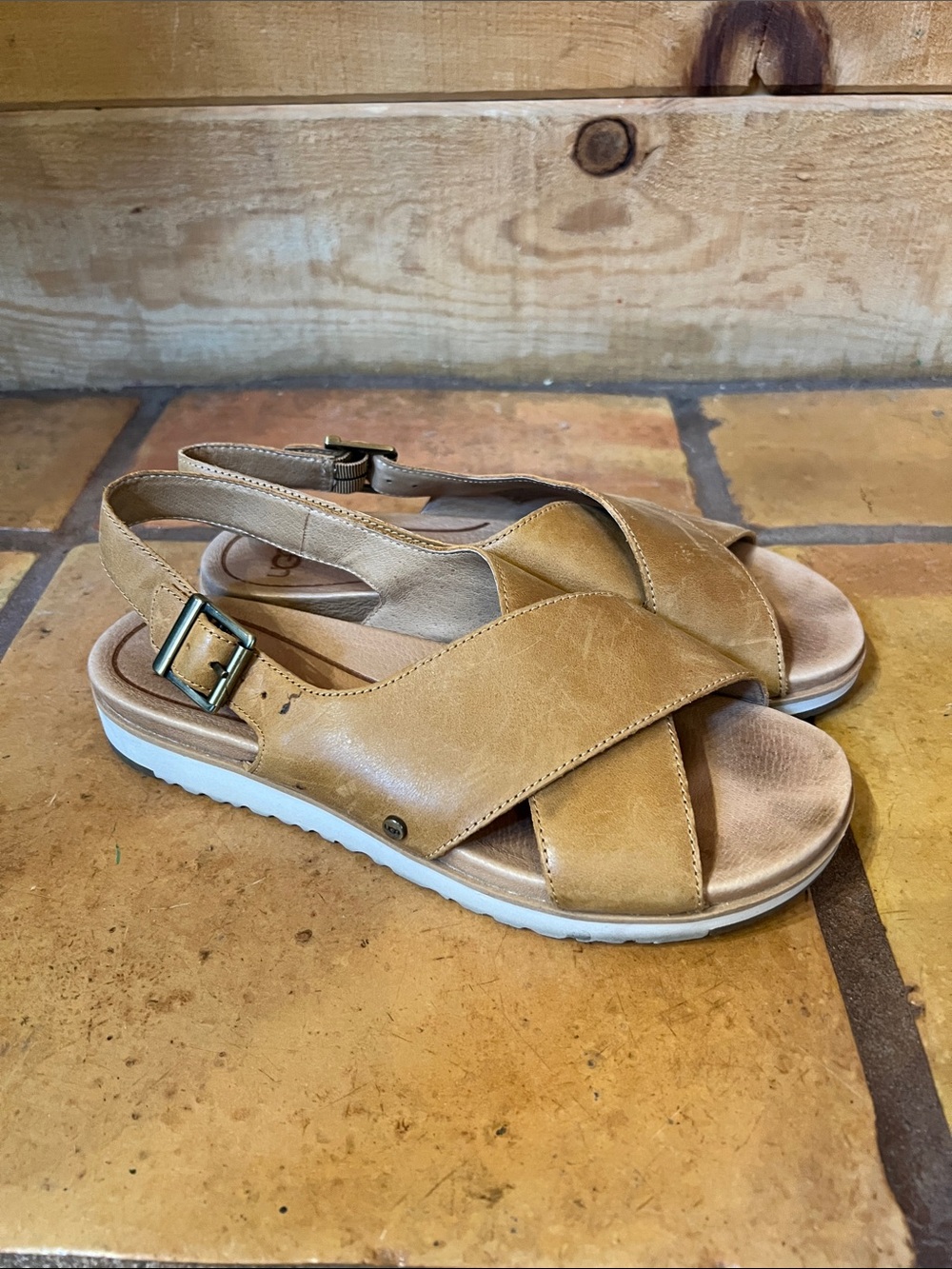 UGG Kamile sandal